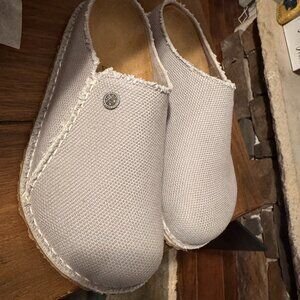 NWT - Birkenstock Zermatt - Silver Coin - 42 Regular